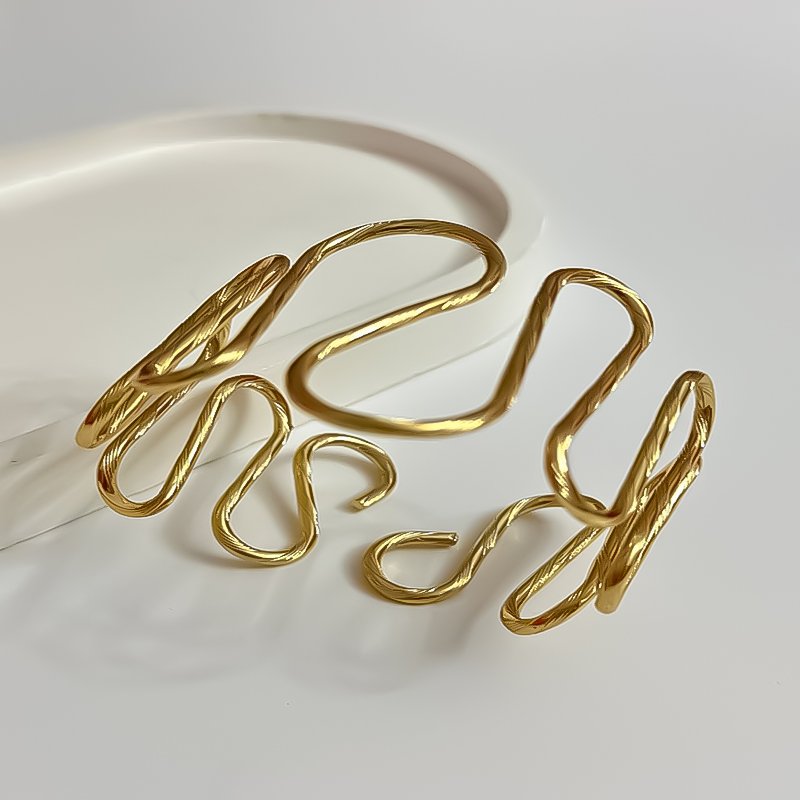 IMG_20250324_155046_608 انسيال سلسلة يد استانلس خاتم دهب فضة حلق مجوهرات اكسسوارات