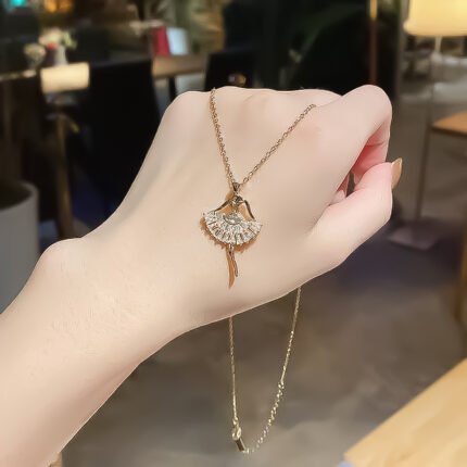 انسيال سلسلة يد استانلس خاتم دهب فضة حلق مجوهرات اكسسوارات