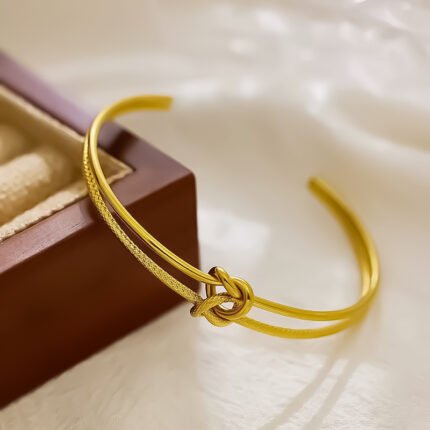 انسيال سلسلة يد استانلس خاتم دهب فضة حلق مجوهرات اكسسوارات