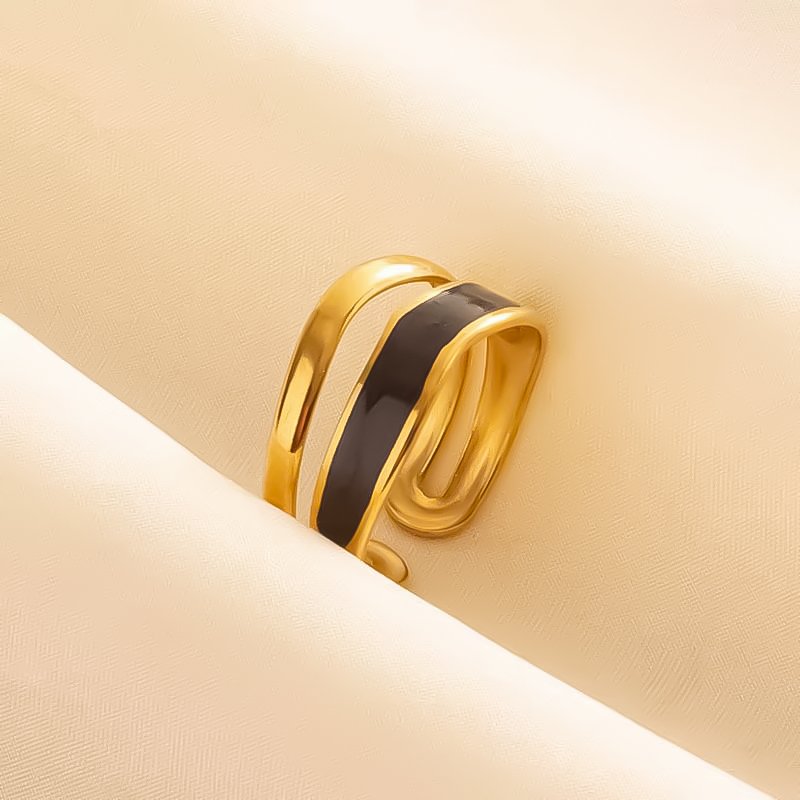 IMG_20250522_000602_599 انسيال سلسلة يد استانلس خاتم دهب فضة حلق مجوهرات اكسسوارات