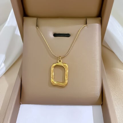 square necklace