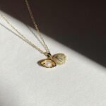 ⁦( سلسلة القوقعة) Sea shell necklace⁩ - الصورة ⁦2⁩