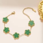 ⁦rose fanclief bracelet⁩ - الصورة ⁦3⁩