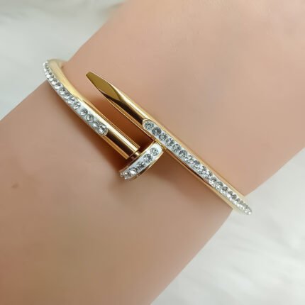 انسيال سلسلة يد استانلس خاتم دهب فضة حلق مجوهرات اكسسوارات