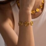 ⁦set necklace and bracelet⁩ - الصورة ⁦2⁩