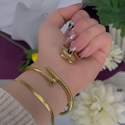 انسيال سلسلة يد استانلس خاتم دهب فضة حلق مجوهرات اكسسوارات