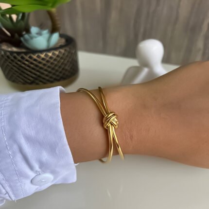 انسيال سلسلة يد استانلس خاتم دهب فضة حلق مجوهرات اكسسوارات