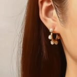 ⁦pearl circle earring⁩ - الصورة ⁦2⁩