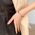 انسيال سلسلة يد استانلس خاتم دهب فضة حلق مجوهرات اكسسوارات