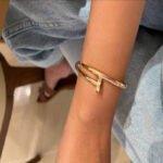 ⁦mosmar silver or gold bracelet⁩ - الصورة ⁦3⁩