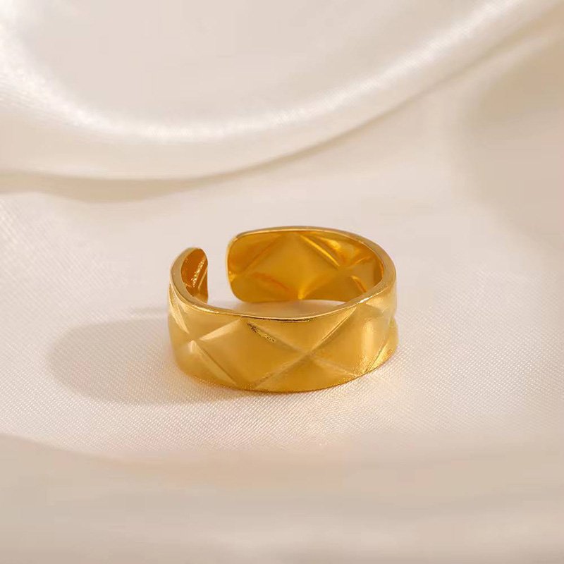 WhatsApp Image 2025-08-21 at 05.25.13 (3) انسيال سلسلة يد استانلس خاتم دهب فضة حلق مجوهرات اكسسوارات