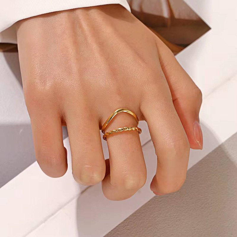 WhatsApp Image 2025-08-21 at 05.25.15 (3) انسيال سلسلة يد استانلس خاتم دهب فضة حلق مجوهرات اكسسوارات