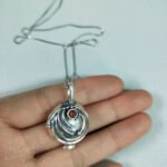 انسيال سلسلة يد استانلس خاتم دهب فضة حلق مجوهرات اكسسوارات