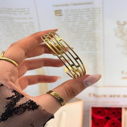 انسيال سلسلة يد استانلس خاتم دهب فضة حلق مجوهرات اكسسوارات